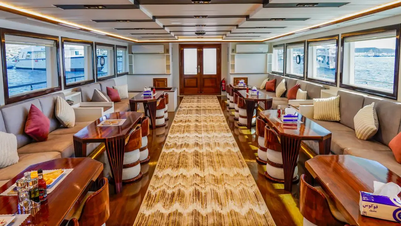 VIP boat to White Island and Ras Mohamed