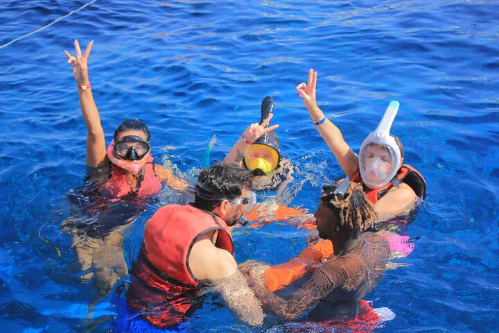 VIP boat to White Island and Ras Mohamed